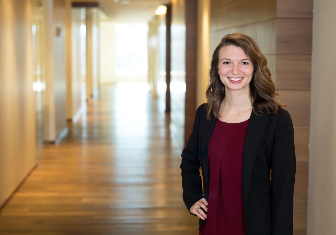 Julia Barber Headshot