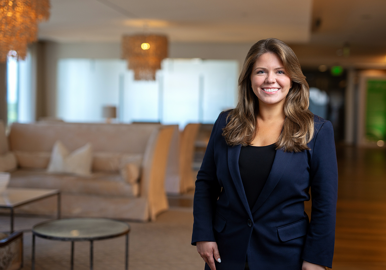 Victoria Neal | Large Headshot